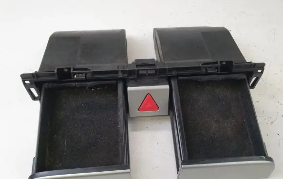 Volkswagen PASSAT B6 Glove box 3C0858407