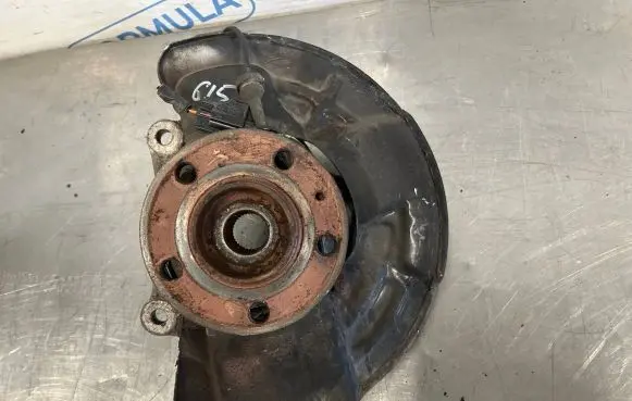 Volvo S60 Front wheel hub spindle knuckle 30714272 9461943