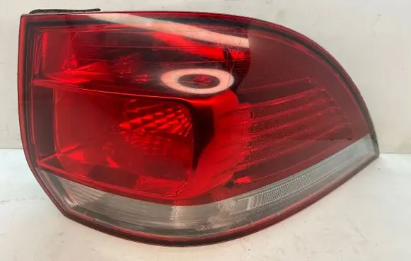 Volkswagen Golf VI Rear/tail lights 1K9945096H TV401600A 07AA02015