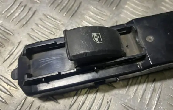 Saab 9-3 Ver2 Electric window control switch 12805696 12805717 12805710