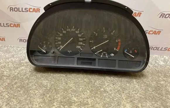 BMW 5 E39 Speedometer (instrument cluster) 62118375902 110008735047