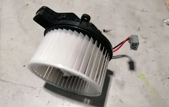 Buick Encore GX I Heater fan/blower F00S330117