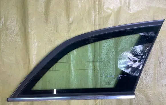Mercedes-Benz C W204 Rear side window A2046701412