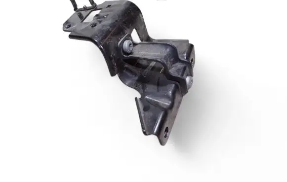 Volkswagen Caddy Other engine bay part 1K0131552N
