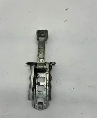 Volkswagen Crafter Front door check strap stopper