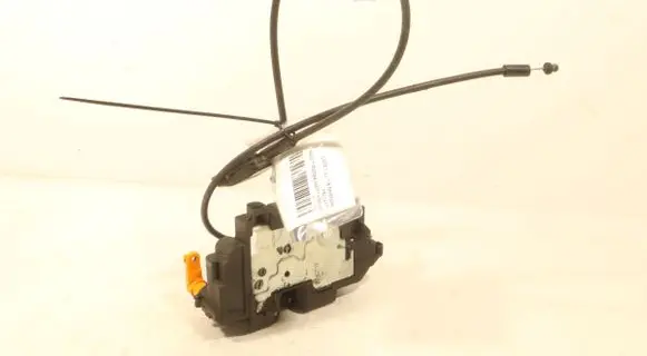 Opel Movano B Front door lock 10T13