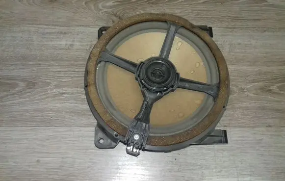 Volvo S80 Parcel shelf speaker 8633574