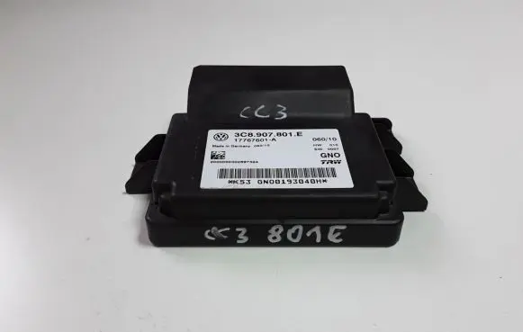 Volkswagen PASSAT CC Hand brake control module 3C8907801E