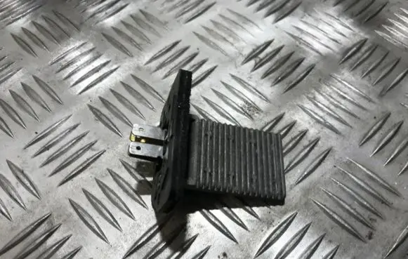 Hyundai Accent Heater blower motor/fan resistor