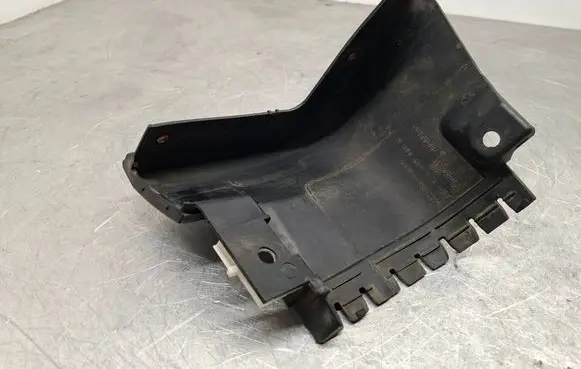 Audi A2 Side skirt rear trim 8Z0853580A