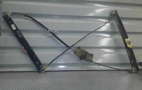 Audi A6 S6 C6 4F Front window lifting mechanism without motor 4f0837461c