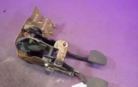 Peugeot 207 Pedal assembly 