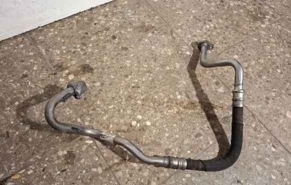 Volvo V60 Air conditioning (A/C) pipe/hose 31315120