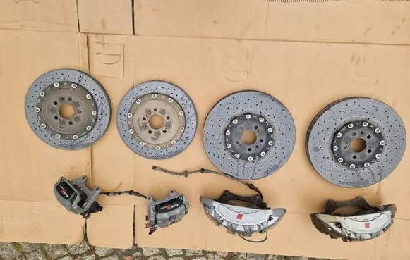 Audi RS6 C7 Brake discs and calipers set 4G0