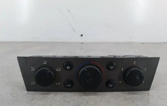 Opel Vectra C Climate control/heater control trim 13138190