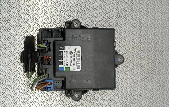 Mercedes-Benz B W245 Door control unit/module A1698208326 05072344 44052905358301