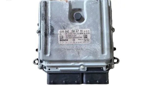 Mercedes-Benz R W251 Engine control unit/module A6421506791 0281013385