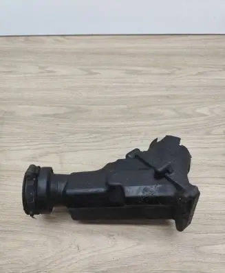 Volvo XC90 Intake resonator 30740895
