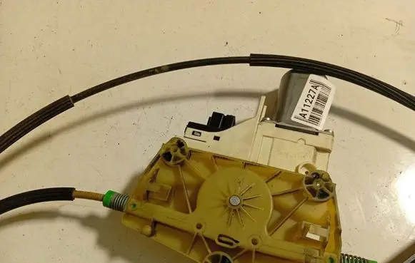 Audi Q7 4L Rear door window regulator motor 4L0959802B