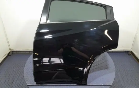 Honda HR-V Rear door