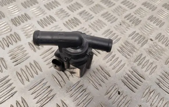 Volvo V60 Water pump 31366009