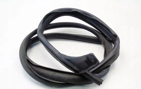 Nissan Almera Tino Rubber seal front door (on door) NIALTIUKNDL