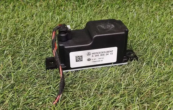 Mercedes-Benz GLC X253 C253 Voltage converter/converter module A2059053414 1705801075101