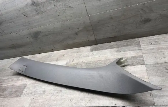 Volvo XC70 (A) pillar trim 7770