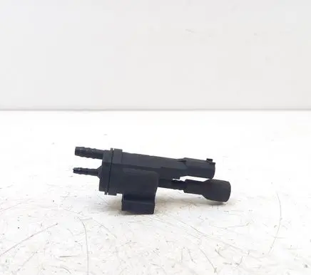 Mercedes-Benz E W212 Vacuum valve 0025407097 48B43625C02