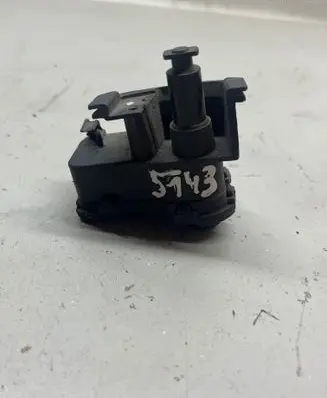 Volkswagen PASSAT B7 USA Fuel tank cap lock motor 5C6810773H 025710