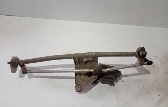 Opel Astra F Front wiper linkage and motor 22084735