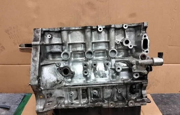 Mazda 6 Engine block SH01