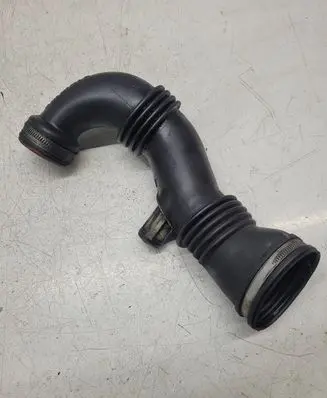 Peugeot Partner Air intake hose/pipe 9656953680A