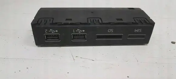 Audi A6 S6 C8 4K USB socket connector 4N0035736A