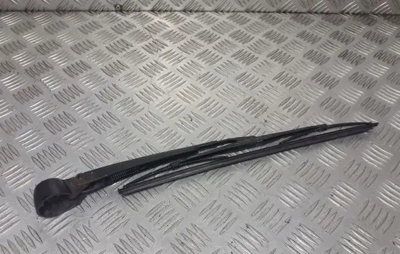 Audi A3 S3 8L Rear wiper blade arm