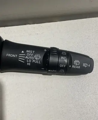 Mitsubishi Outlander Wiper control stalk E532016