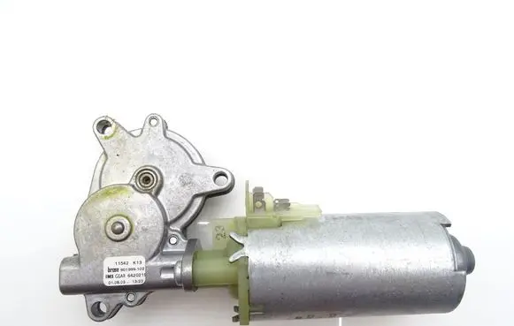 Volkswagen Phaeton Seat adjustment motor 0130002582