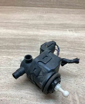 Nissan Primera Headlight level adjustment motor 26056BU000 007878