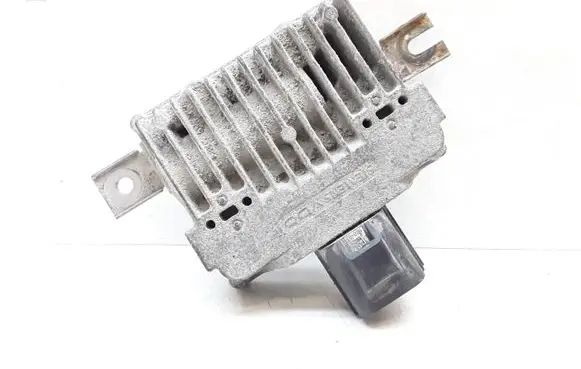 Volvo V70 Coolant fan relay 6G9N9D372AC
