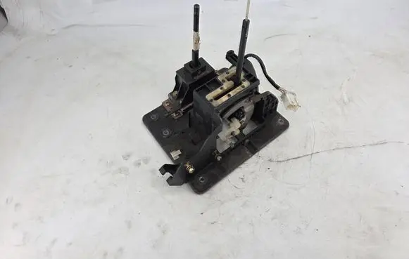 Mitsubishi Pajero Gear shifter/selector