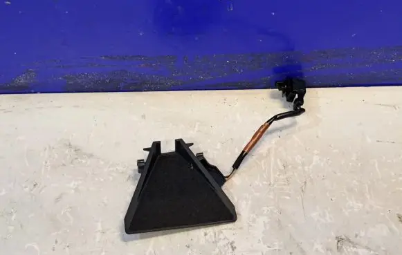 Windshield/windscreen camera