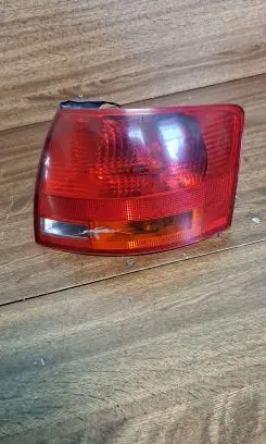 Audi A4 S4 B7 8E 8H Rear/tail lights 8e945096 700187 700812070