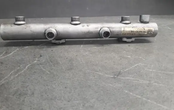 Audi Q7 4L Fuel main line pipe
