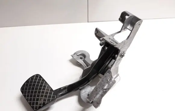 Audi Q7 4M Brake pedal 4M1723117B