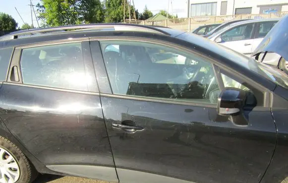 Renault Clio I Front door 