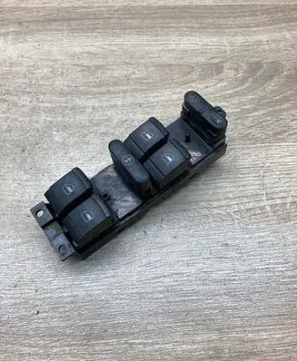 Volkswagen Golf IV Electric window control switch 1J4959857