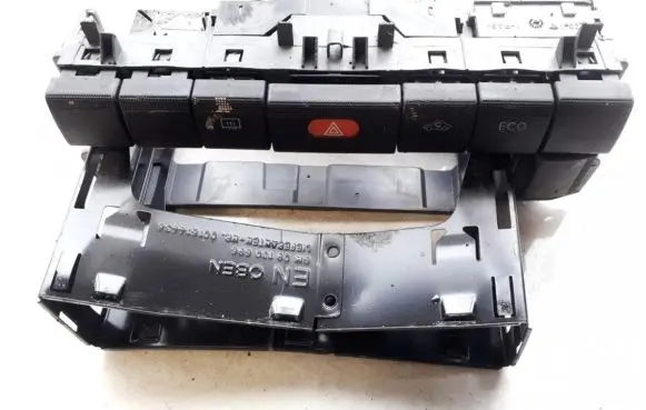 Opel Vectra B Hazard light switch 90468278