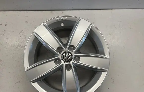 Volkswagen Polo V 6R R15 alloy rim 2G0071495