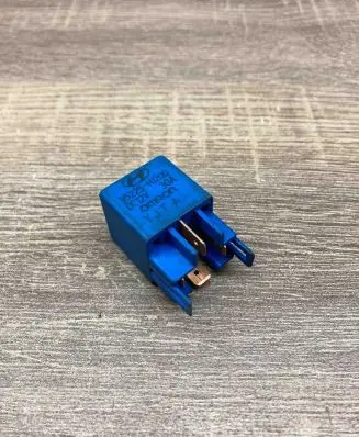 Hyundai Terracan Other relay 95225H1200 DC12V 30A