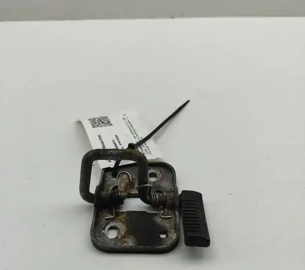 Volkswagen Scirocco Engine bonnet/hood lock/latch loop/hook 1K8823186D